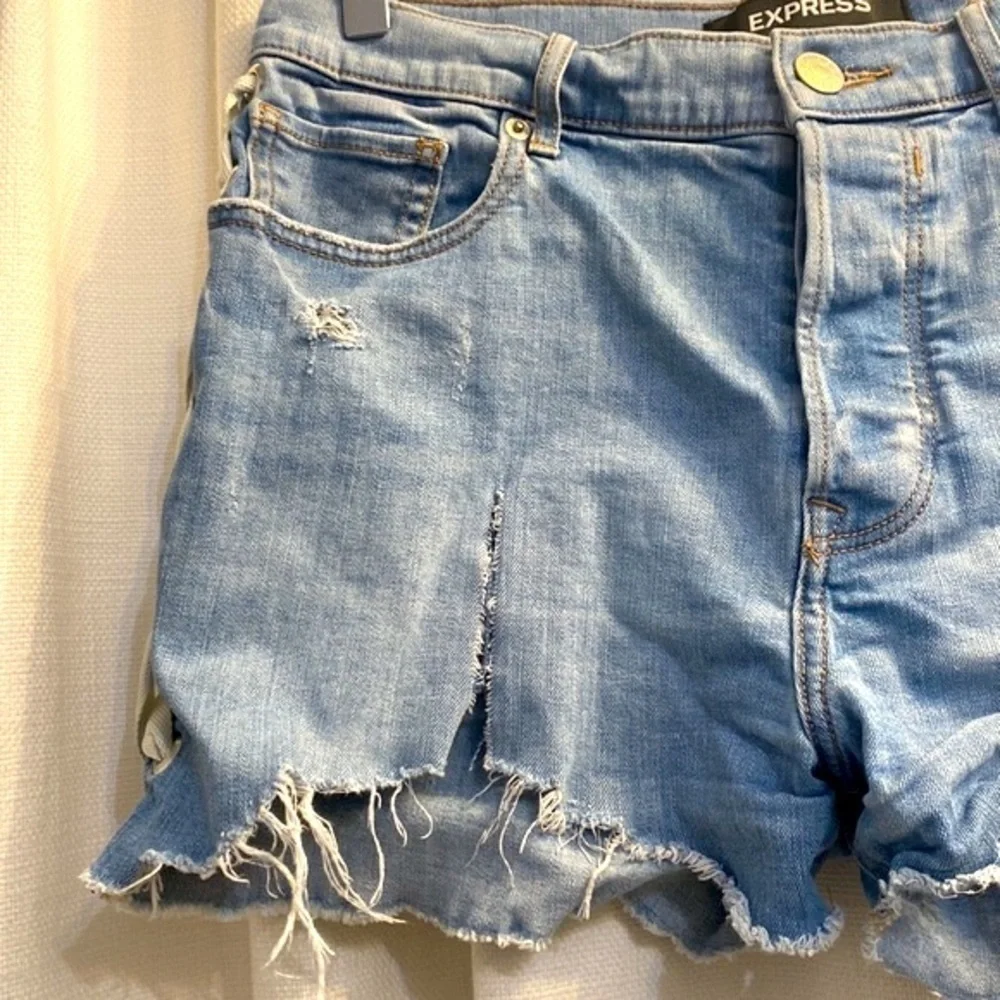 Women’s Express Shortie Vintage High Rise Button-fly Distressed Blue Jean Shorts